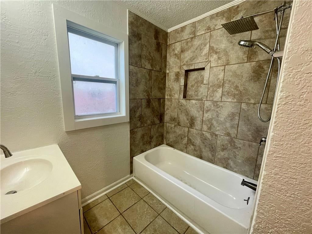 2735 N 31st Street — photo 9