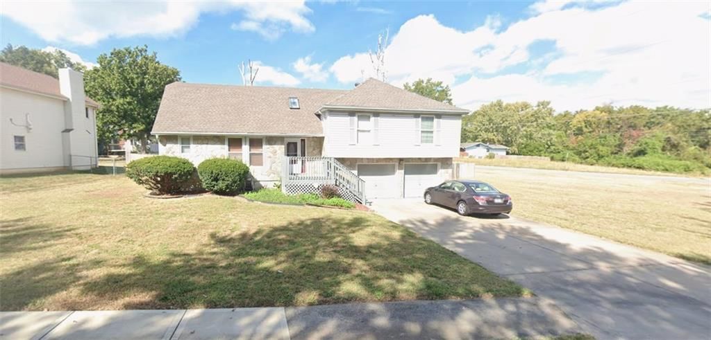 913 NW 37th Street, Blue Springs, MO