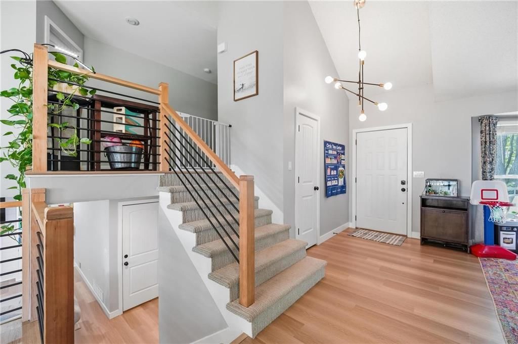 1004 N Keeler Street — photo 3