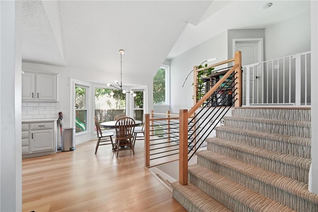 1004 N Keeler Street — photo 4