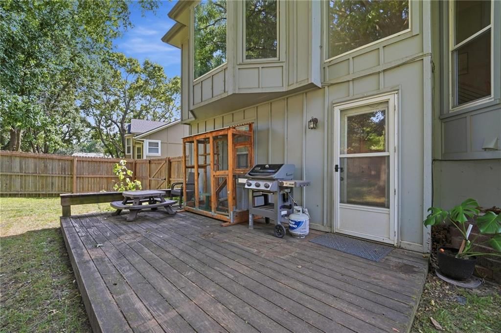 1004 N Keeler Street — photo 28