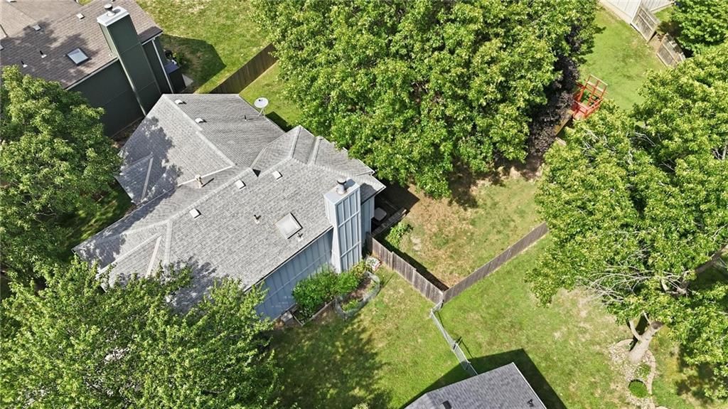 1004 N Keeler Street — photo 32