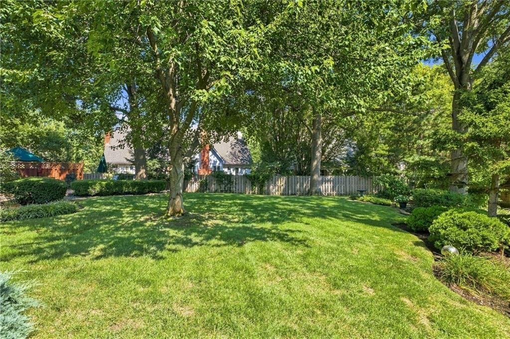 4965 Somerset Drive — photo 9