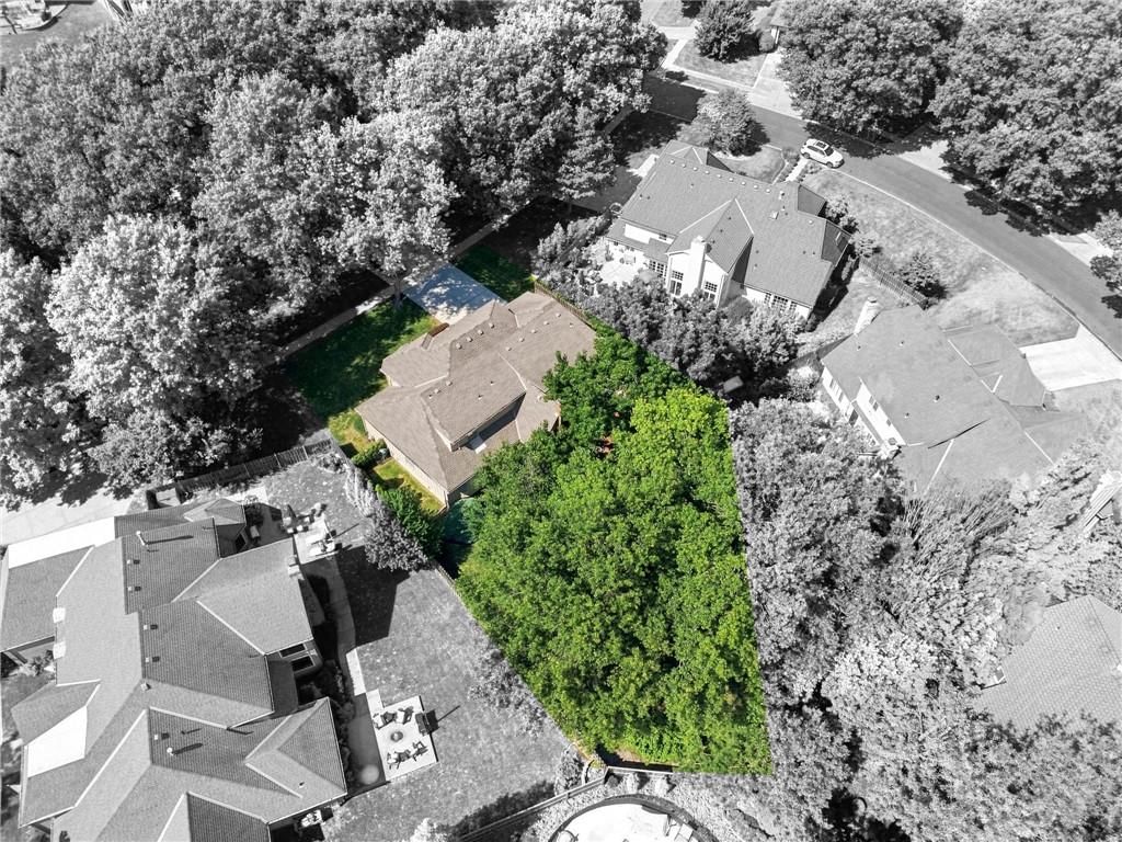 Photo 44 of 45 - 4965 Somerset Drive, Prairie Village, KS 66207