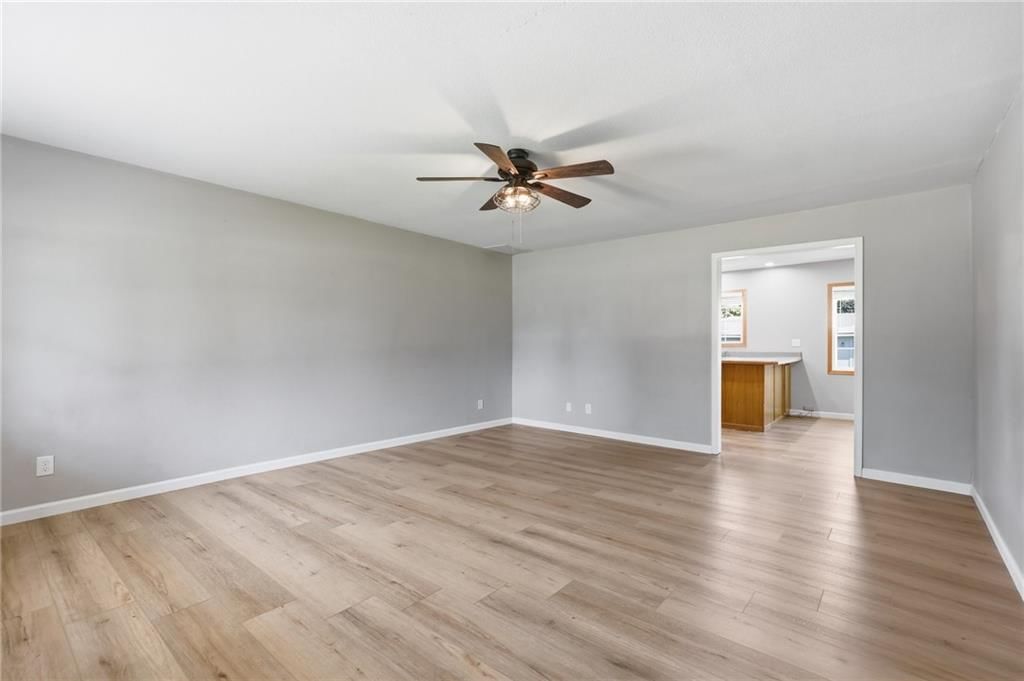 204 N Burnett Street — photo 6