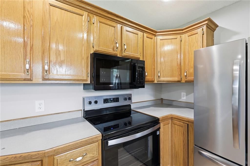 204 N Burnett Street — photo 10