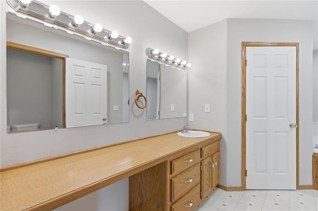 204 N Burnett Street — photo 17