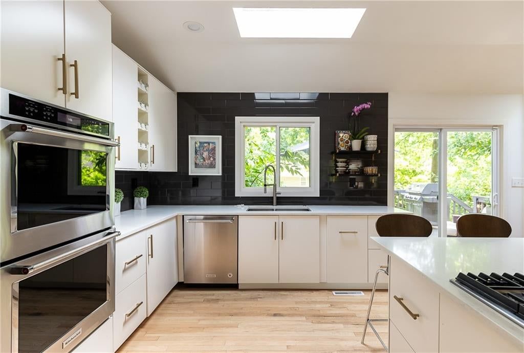 7231 Booth Street — photo 16