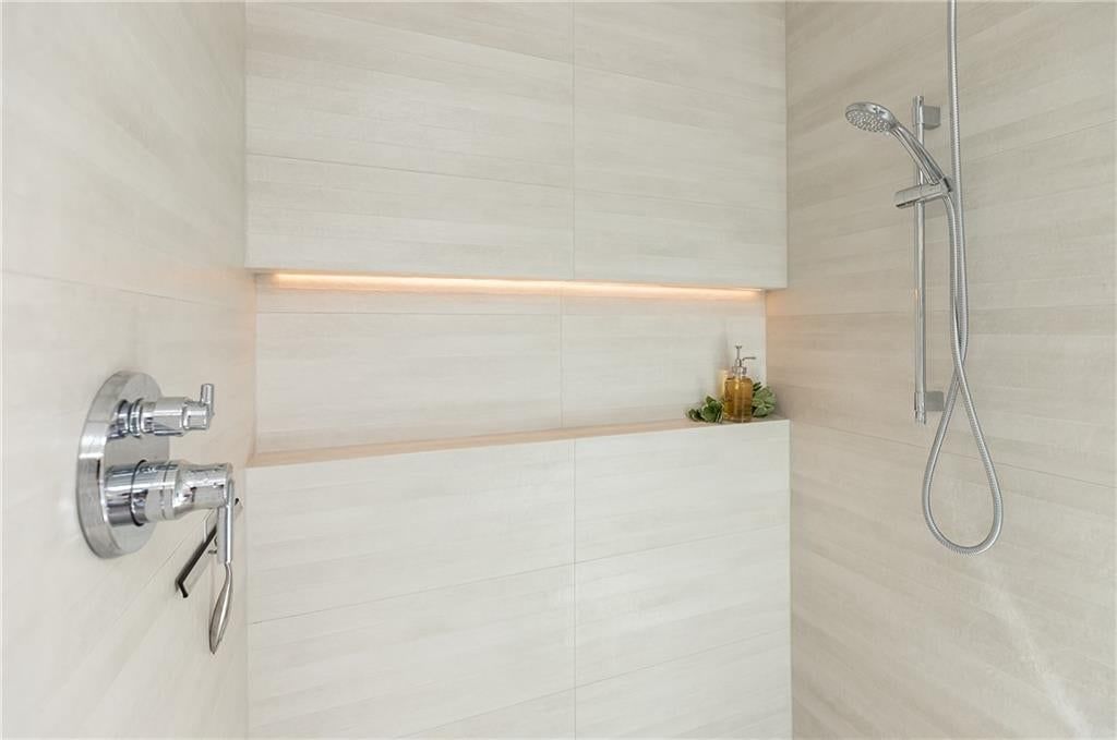 7231 Booth Street — photo 23