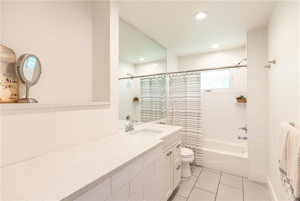7231 Booth Street — photo 27