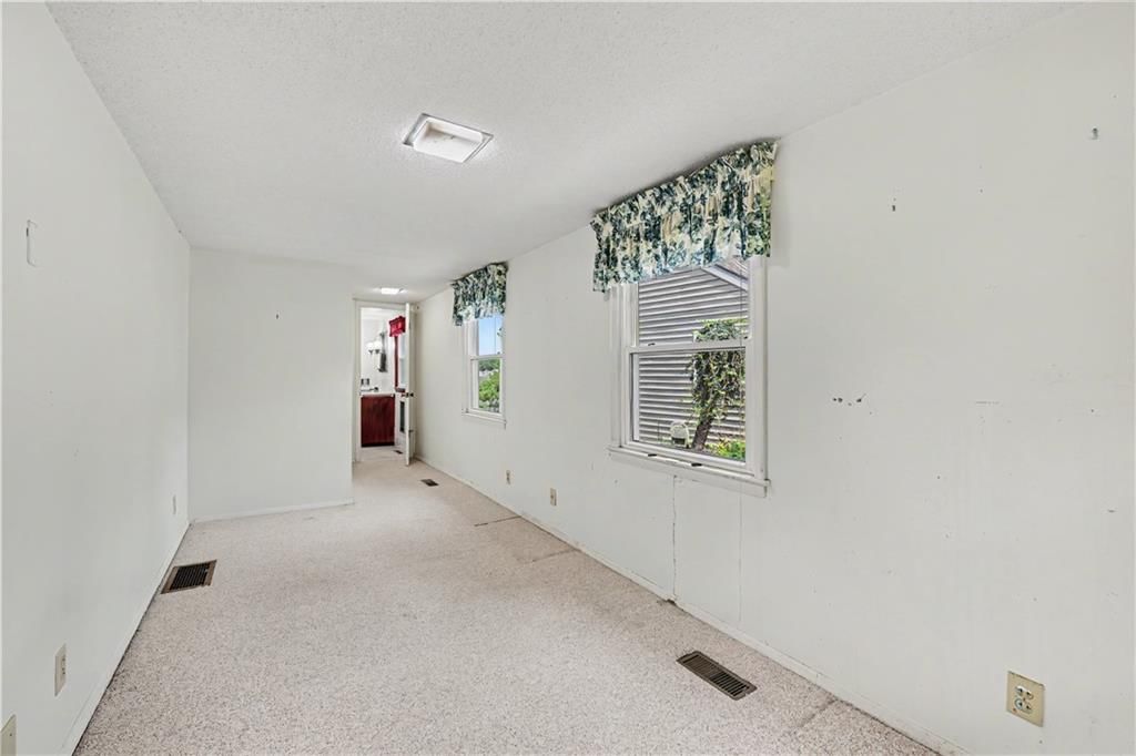 33 T Street — photo 23