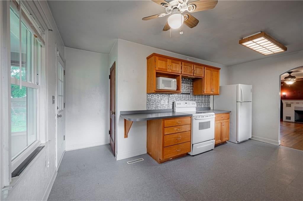 4500 Fisher Street — photo 7