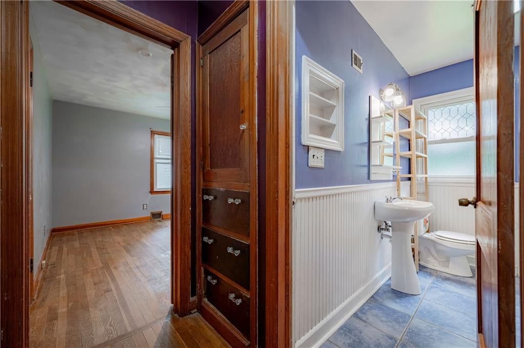 4500 Fisher Street — photo 10