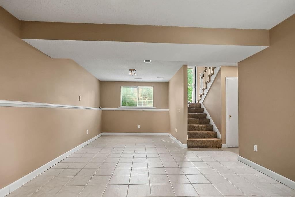 740 E Valerie Lane — photo 13