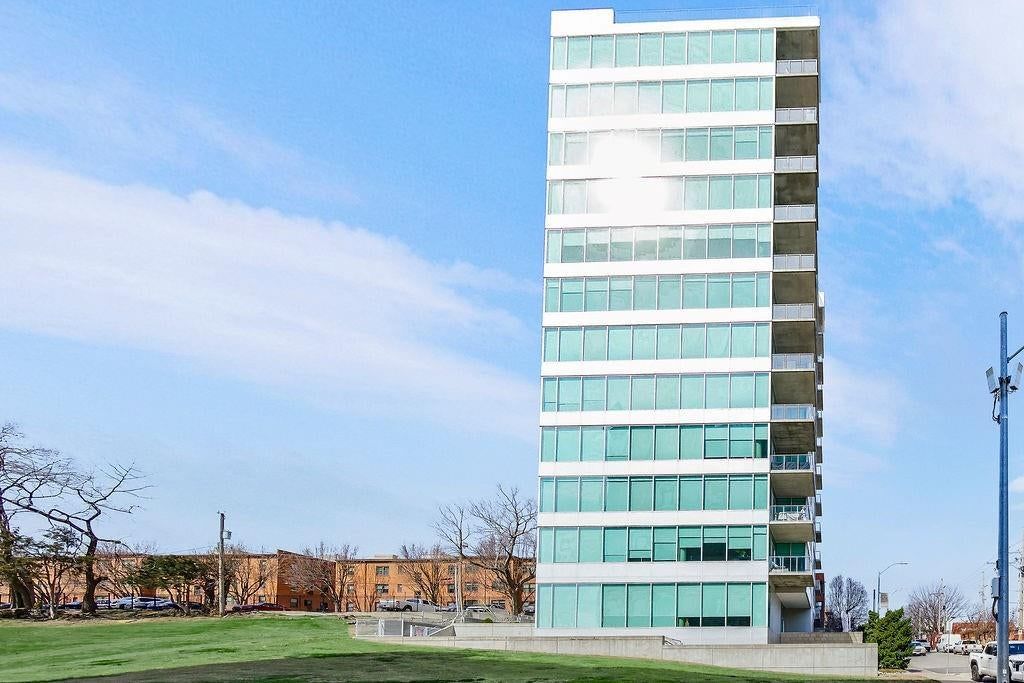 4646 Broadway Boulevard — photo 3