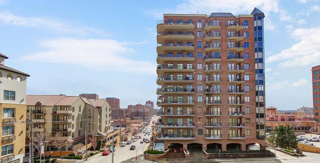 4646 Broadway Boulevard — photo 27