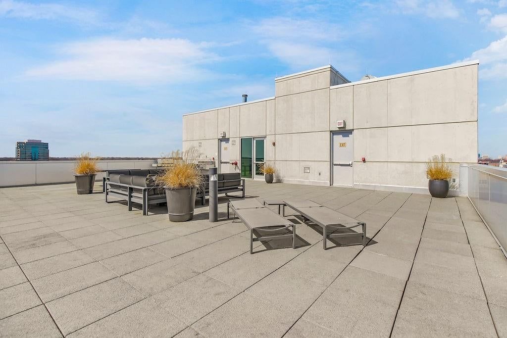 4646 Broadway Boulevard — photo 29