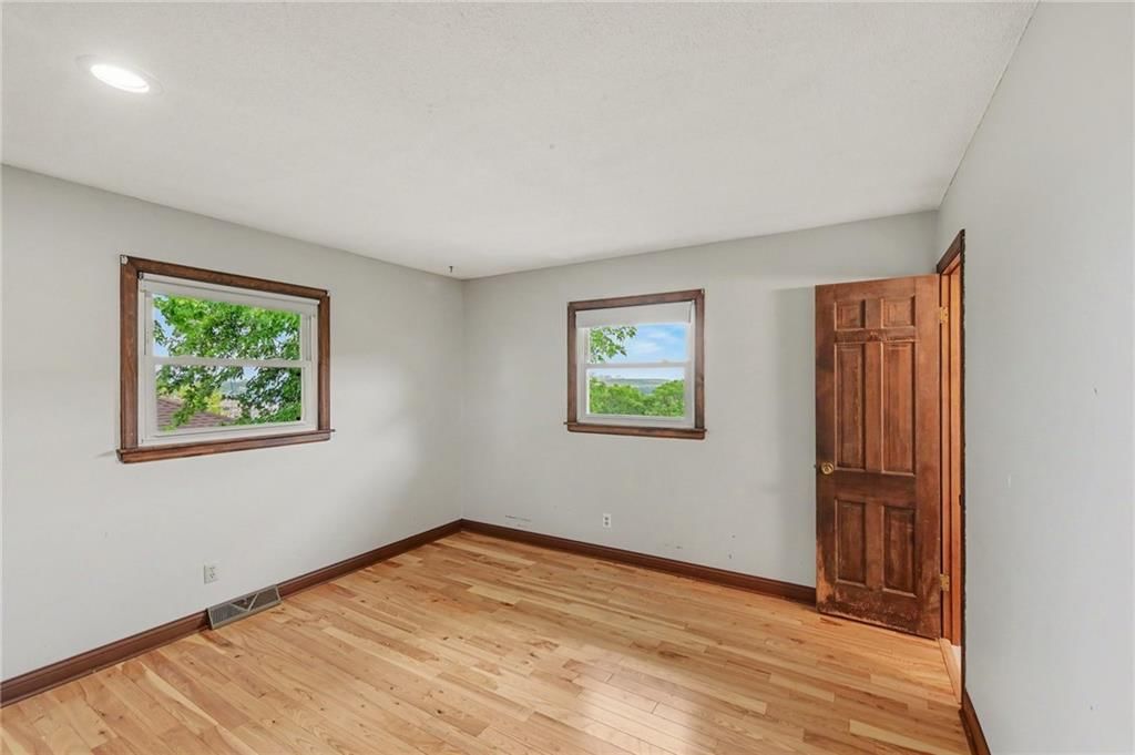 1719 S 23rd Street — photo 13