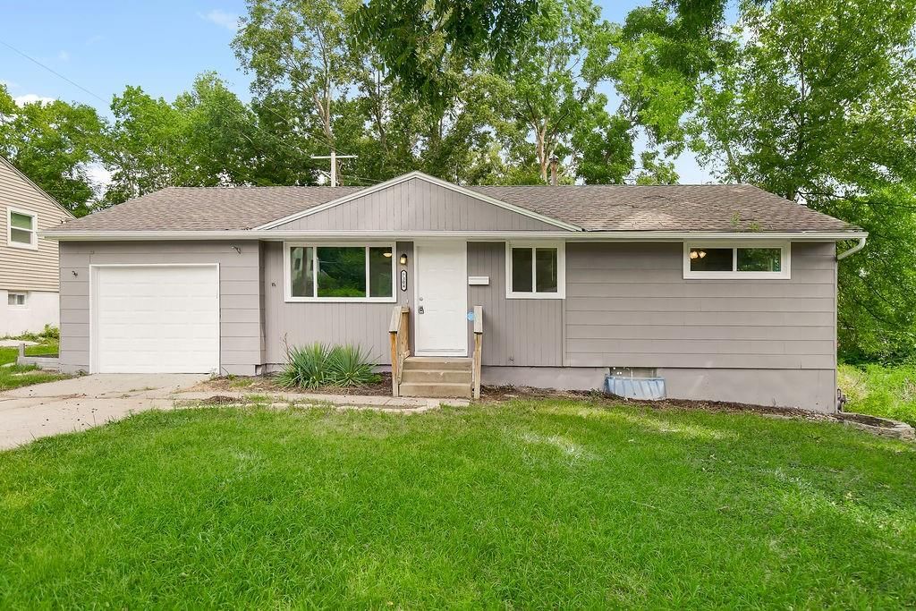 7304 E 85th Terrace — photo 1