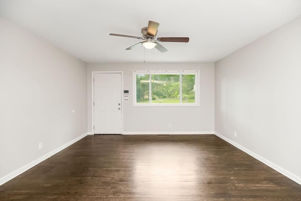 7304 E 85th Terrace — photo 3
