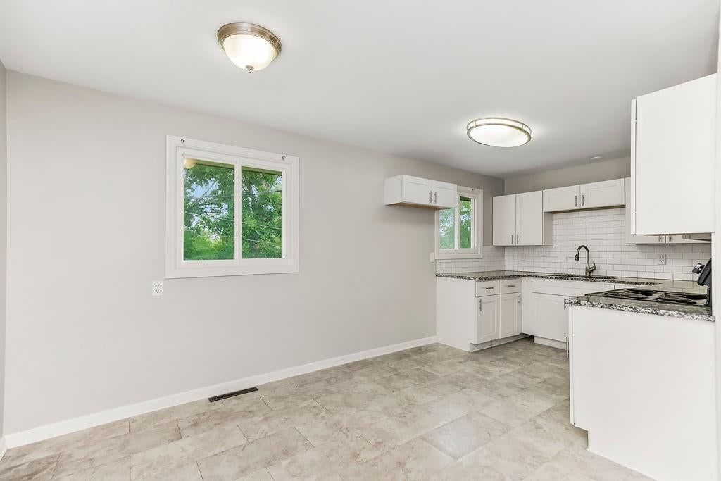 7304 E 85th Terrace — photo 9