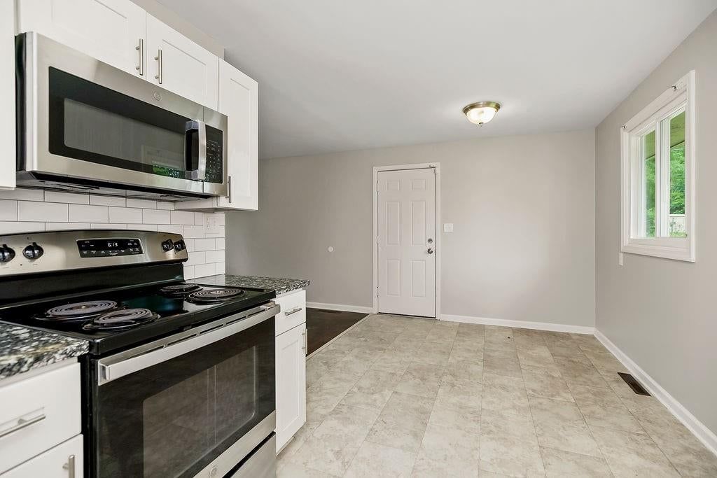 7304 E 85th Terrace — photo 11