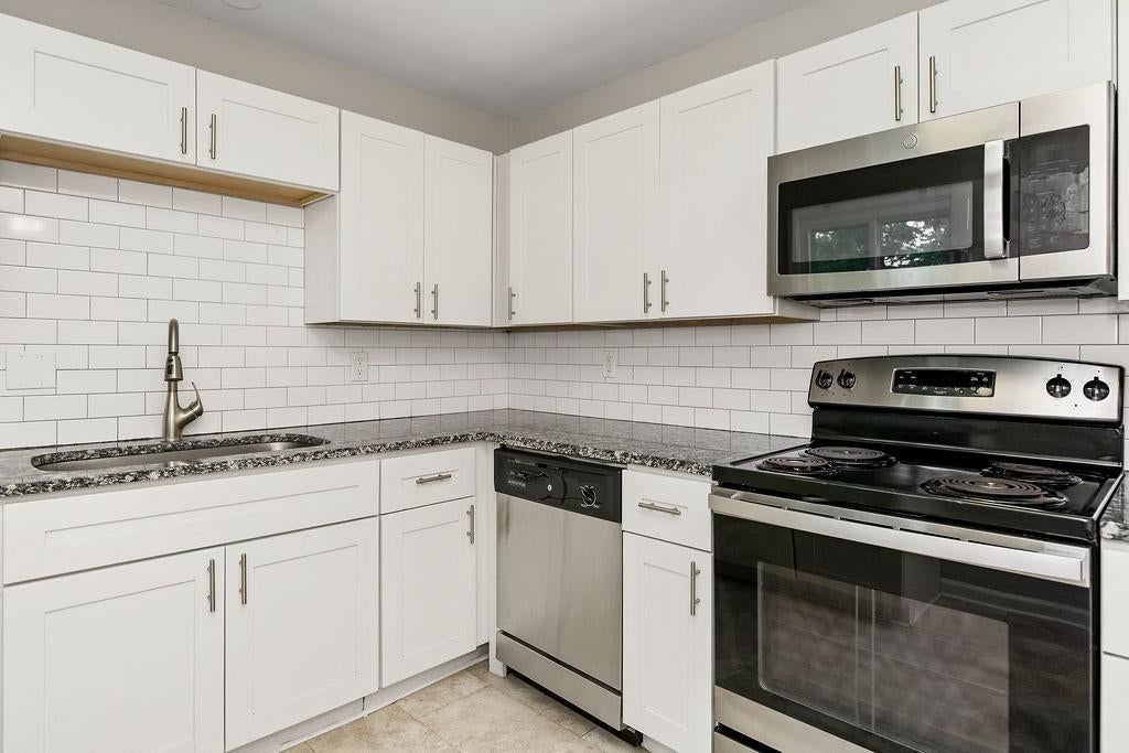 7304 E 85th Terrace — photo 12