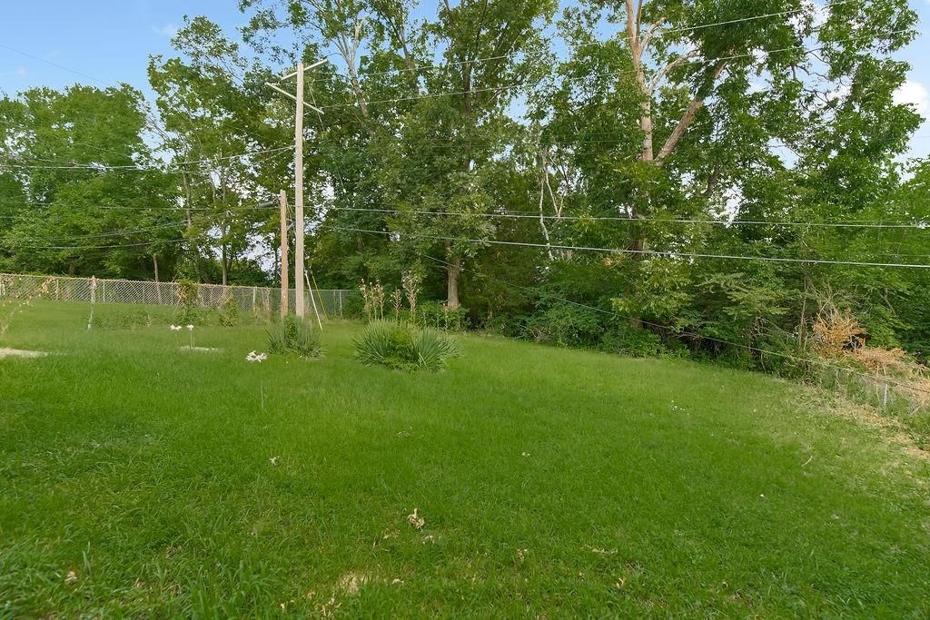 7304 E 85th Terrace — photo 30