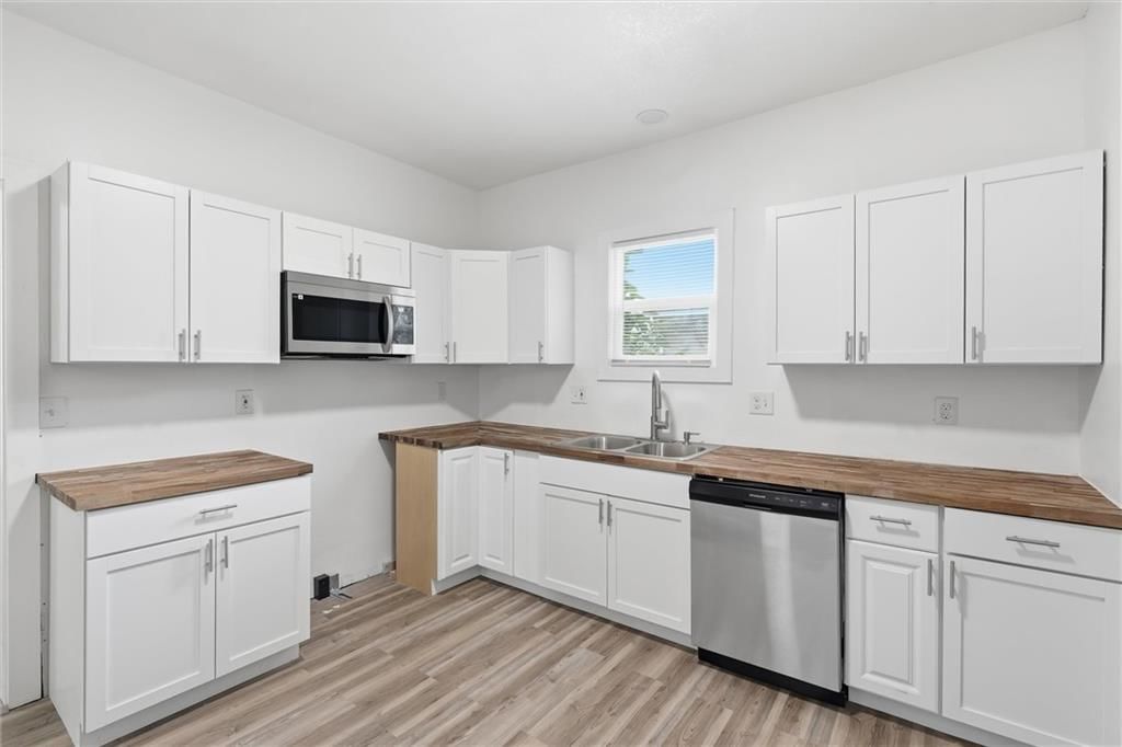 2130 E 24th Street — photo 15