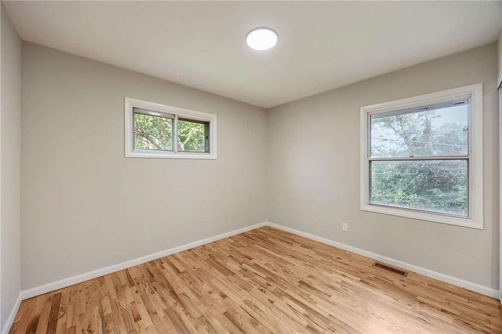7408 E 49th Terrace — photo 16
