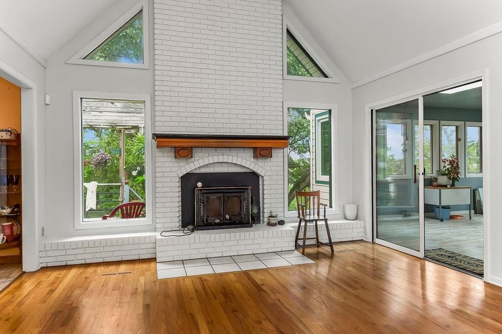 24825 Countryview Drive — photo 9
