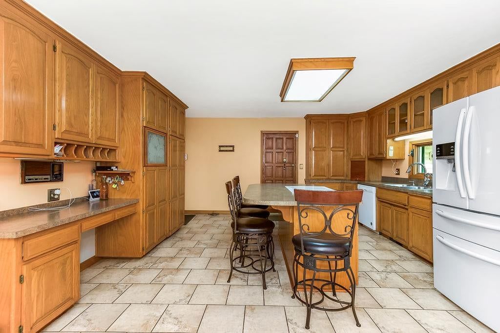 24825 Countryview Drive — photo 13