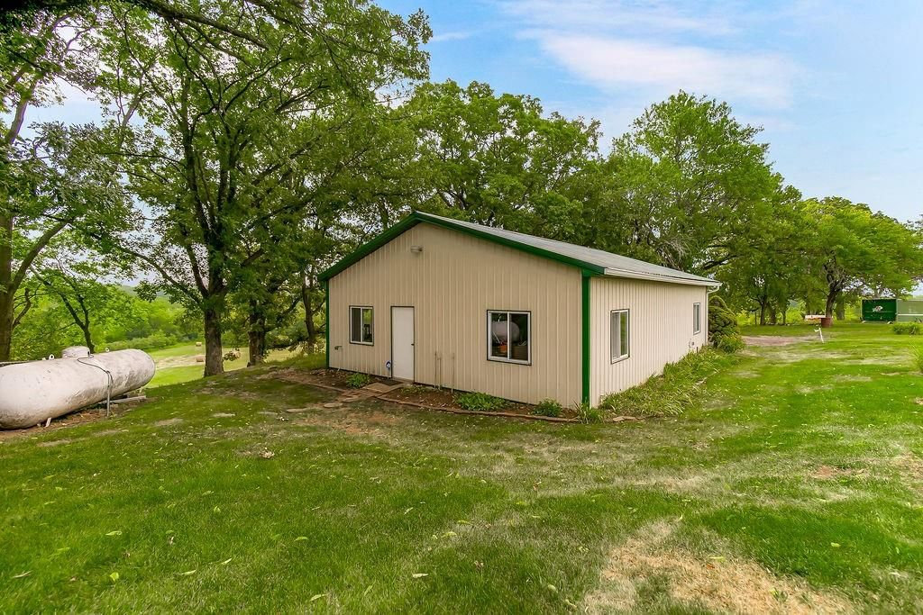 24825 Countryview Drive — photo 35