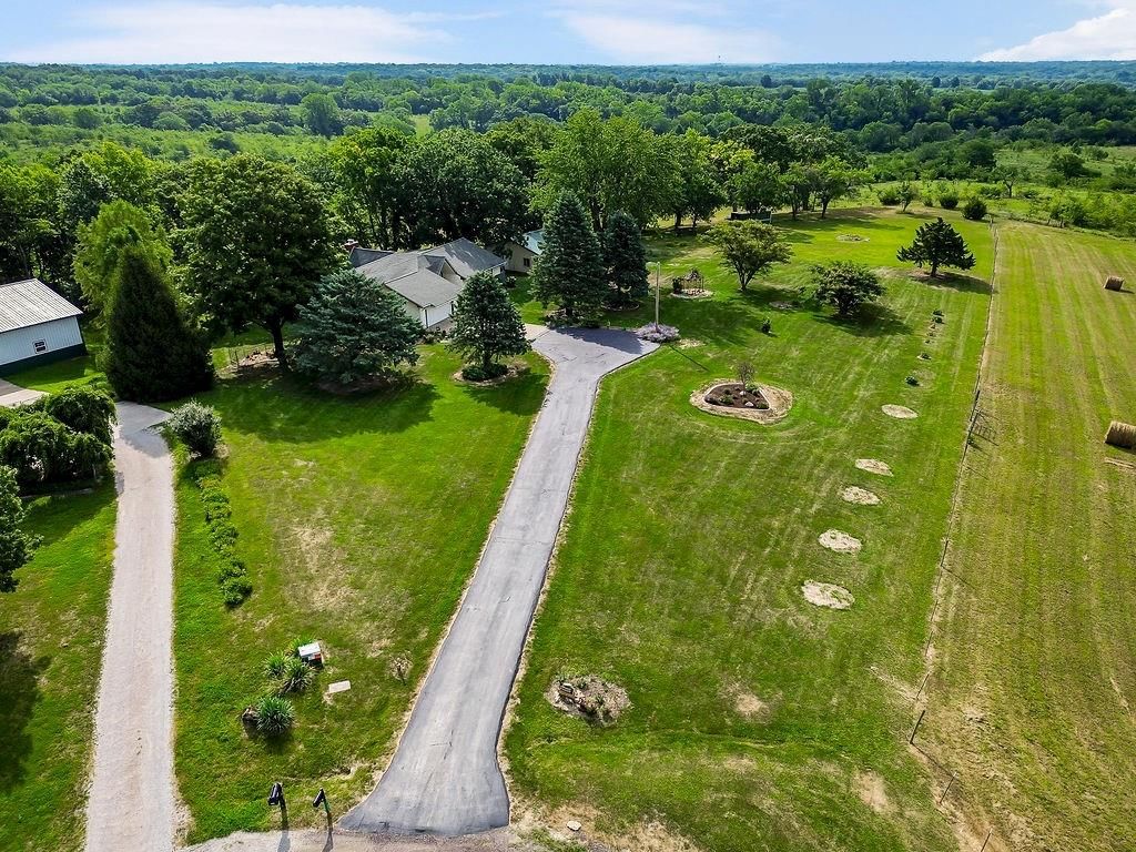 24825 Countryview Drive — photo 37