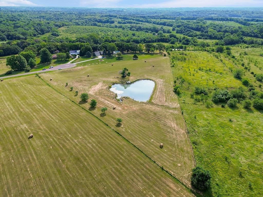 24811 Countryview Drive — photo 8