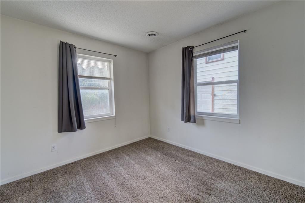 2401 58th Terrace — photo 9