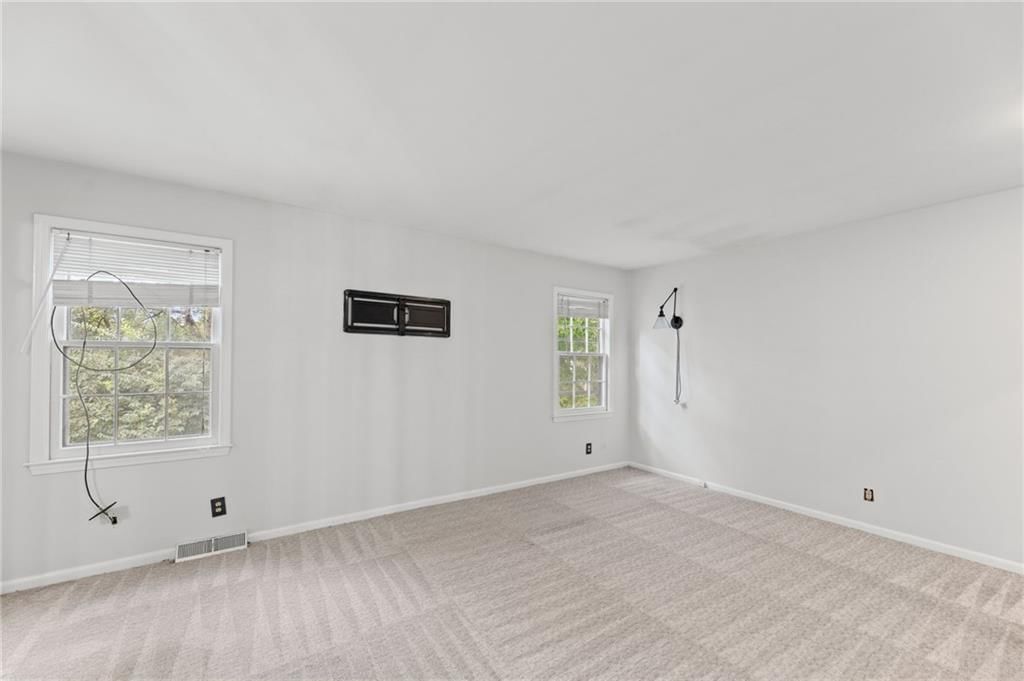 16042 Meadow Lane — photo 35