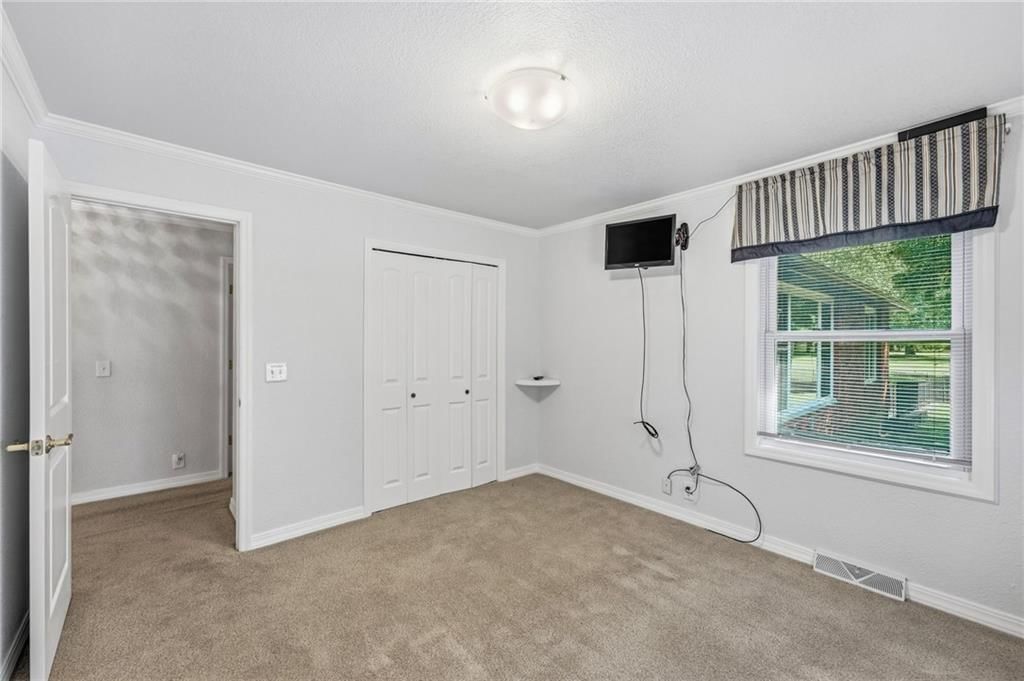 12705 S Outer Belt Road — photo 27