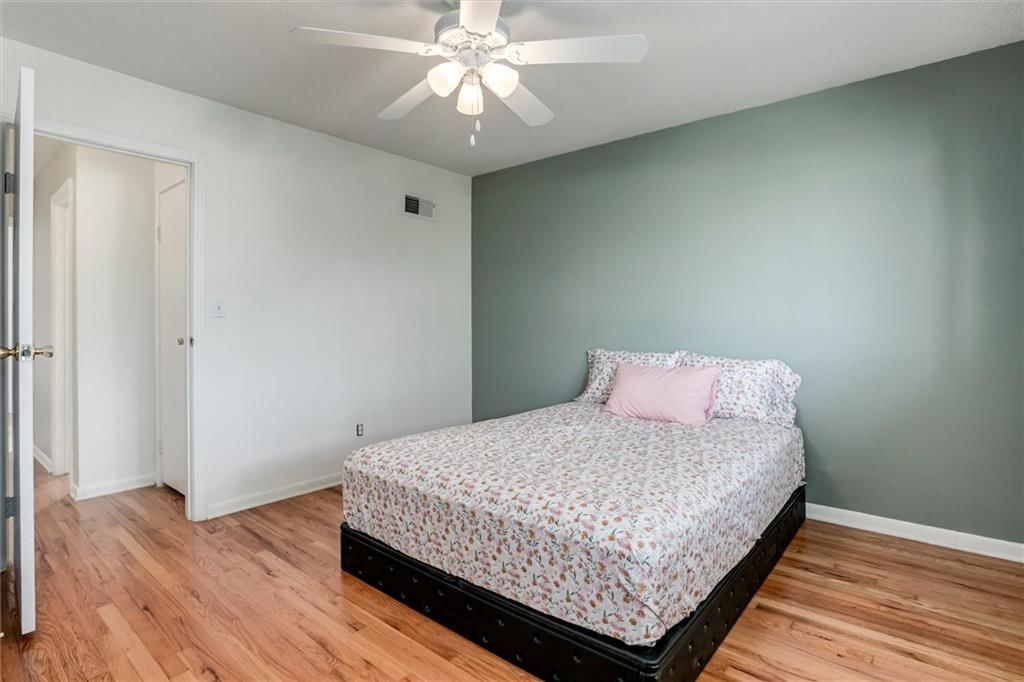 5516 W 97th Street — photo 13
