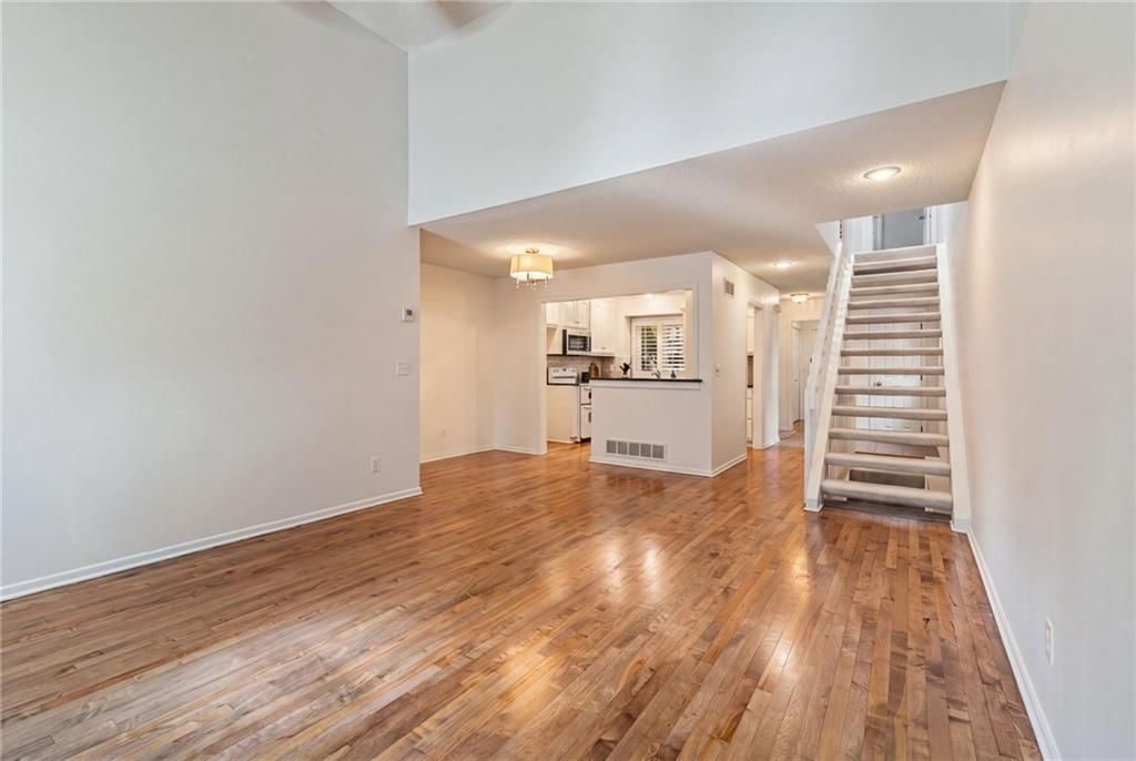 12546 Broadmoor Street — photo 9