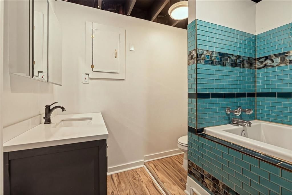 12546 Broadmoor Street — photo 31