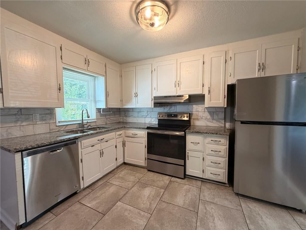 2602 NW 86th Street — photo 3