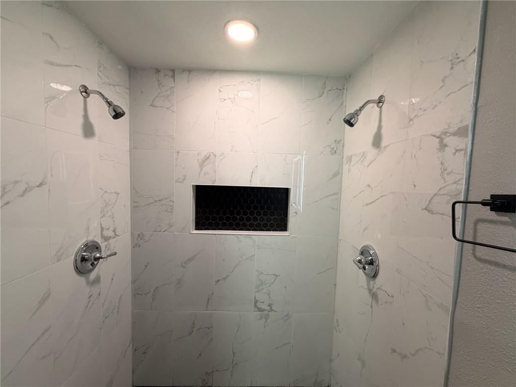 2602 NW 86th Street — photo 13