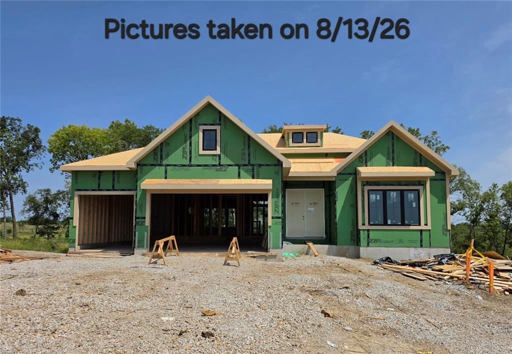 11457 S Mesquite Street — photo 1