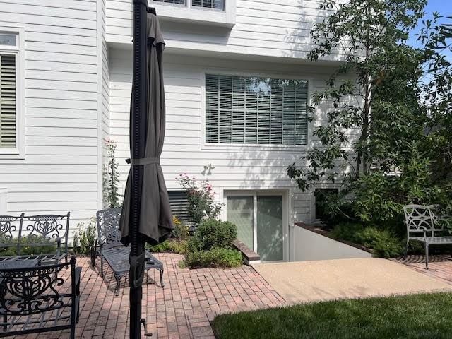 Photo 6 of 8 - 13020 Falmouth Street, Leawood, KS 66209