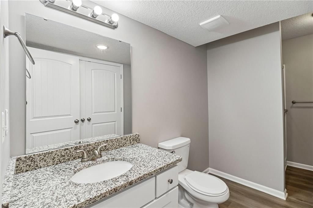 1701 NW Hilltop Court — photo 24