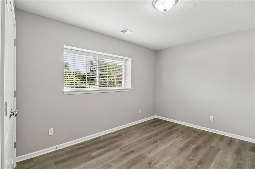 1701 NW Hilltop Court — photo 27