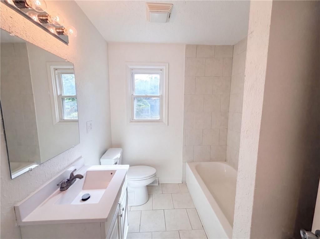 11121 Herrick Avenue — photo 12