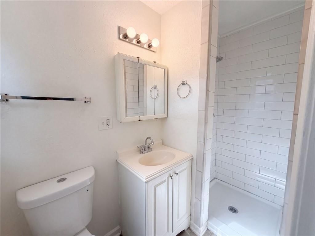 11121 Herrick Avenue — photo 13