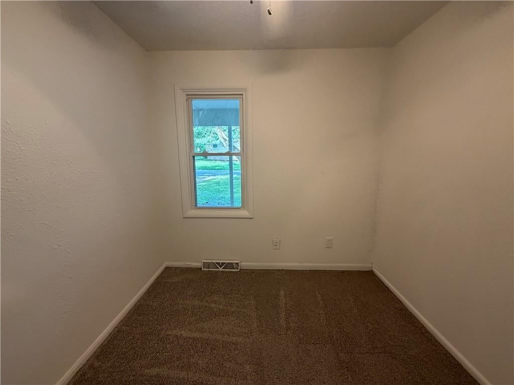 11121 Herrick Avenue — photo 15